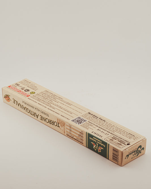 Torrone di Cremona, Tenero alla Mandorla