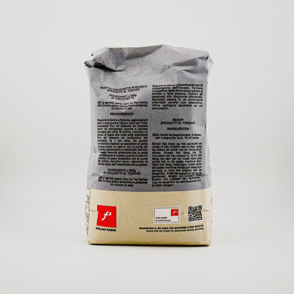 Semolina bag with text and a logo on a light gray background